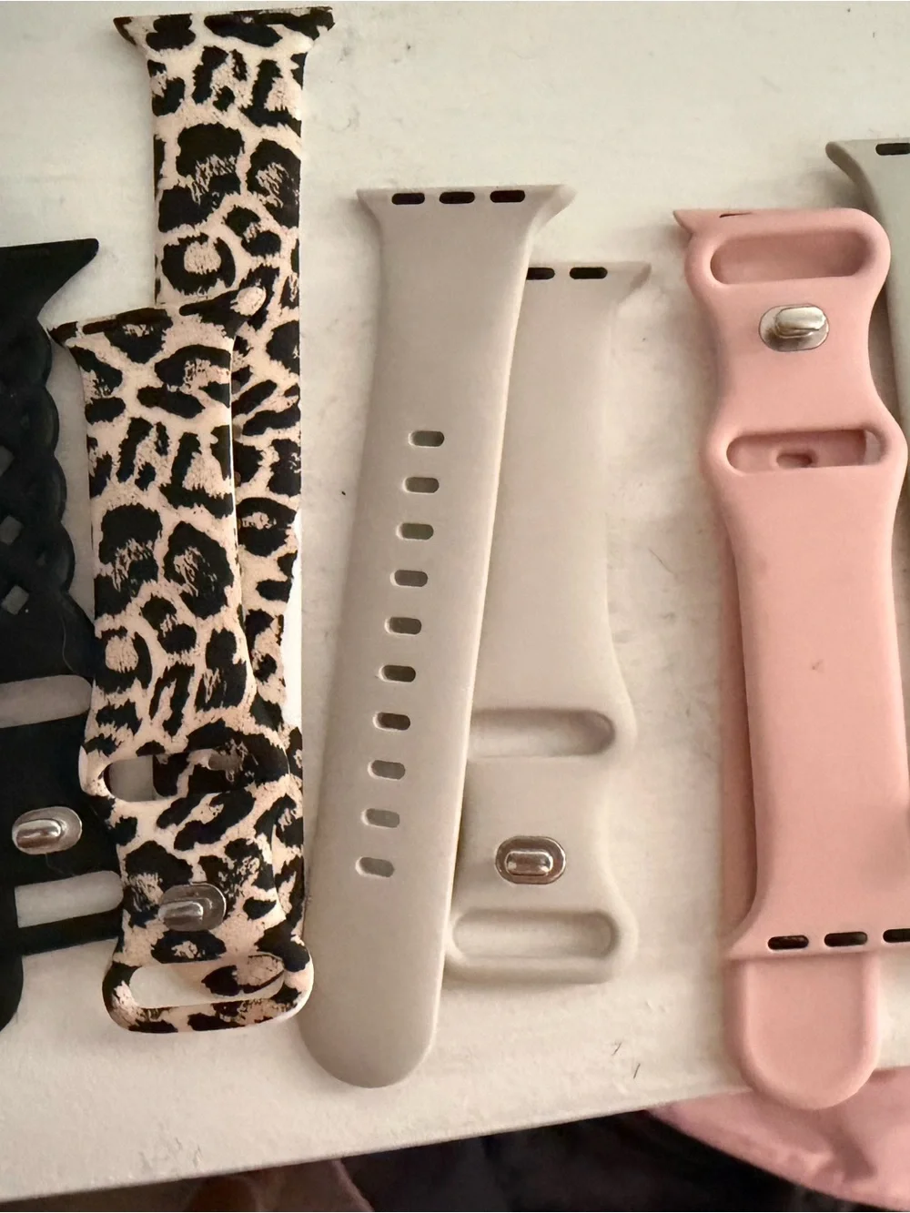 Apple smartwatch rose